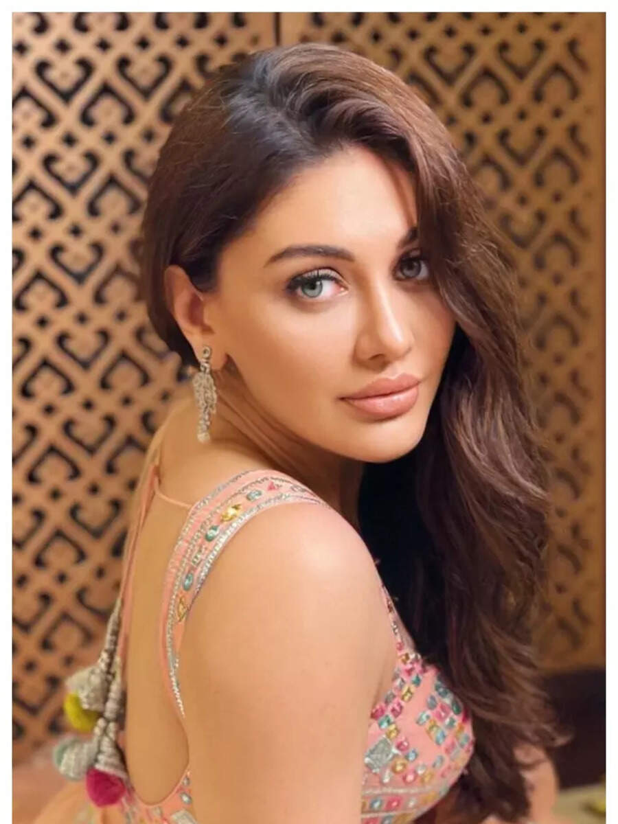 Shefali Zariwala’s alluring ethnic looks