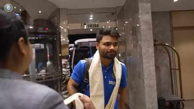 Team India reaches Thiruvananthapuram for second T20I against Australia
