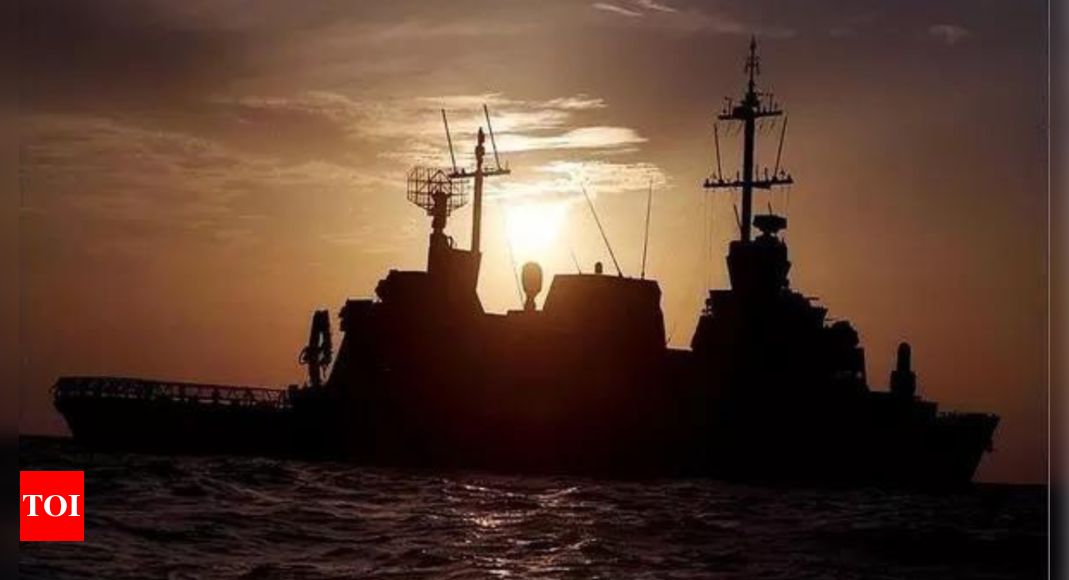 Navire israélien : Un navire israélien a été visé par une attaque iranienne présumée dans l’océan Indien, selon un responsable américain