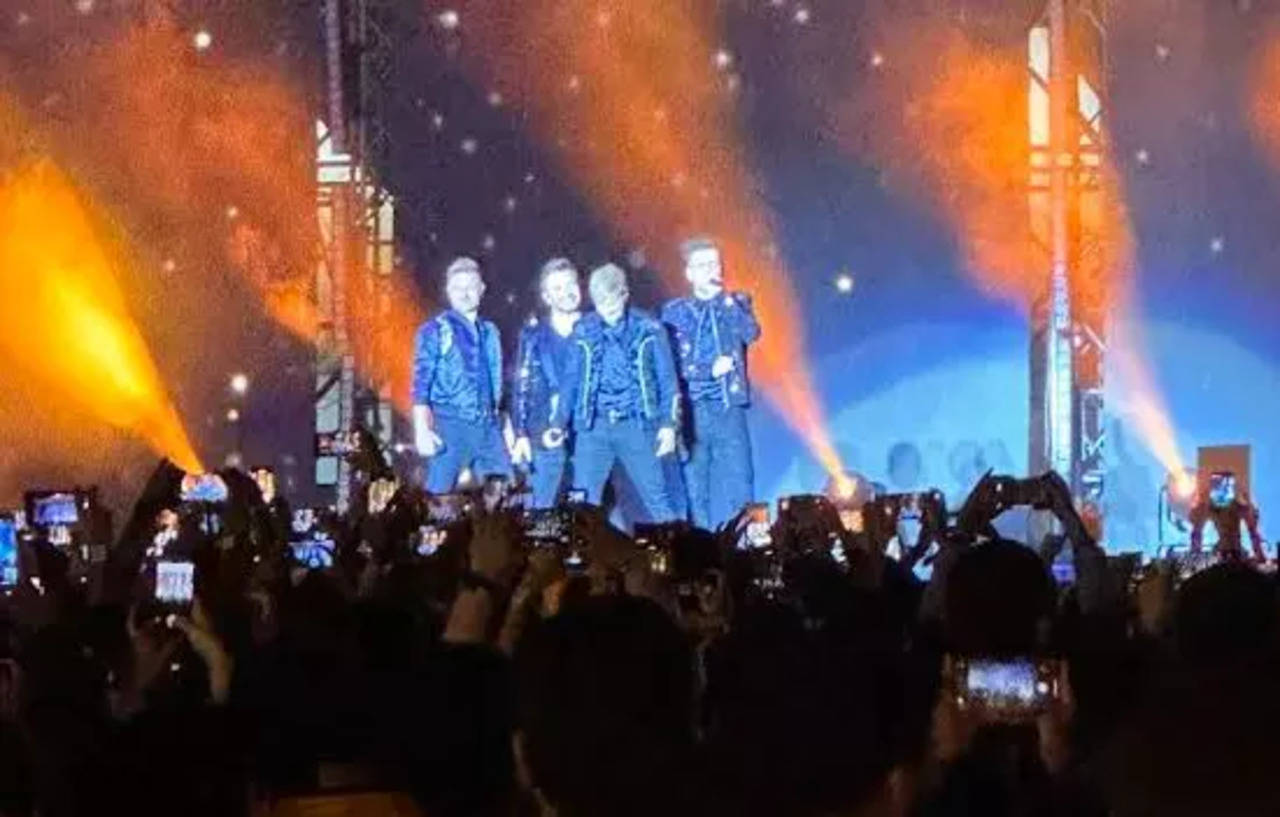 Westlife to re-form for new music and tour, Pop and rock