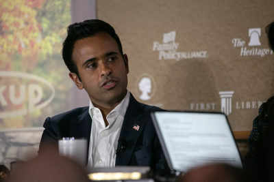 Republican presidential candidate Vivek Ramaswamy challenges GOP debate format