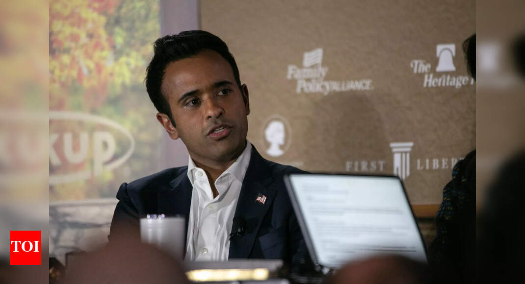 Republican presidential candidate Vivek Ramaswamy challenges GOP debate ...