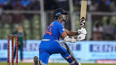 2nd T20I: India display power and poise to outplay Australia