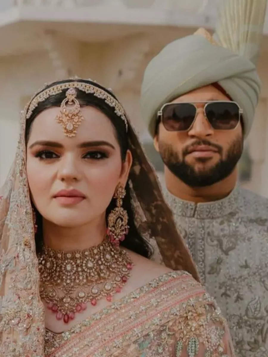 Stylish wedding pictures of Pakistani cricketer Imam-ul-Haq and Anmol ...