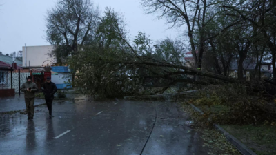 Storm: Almost half a million people left without power in Crimea after ...
