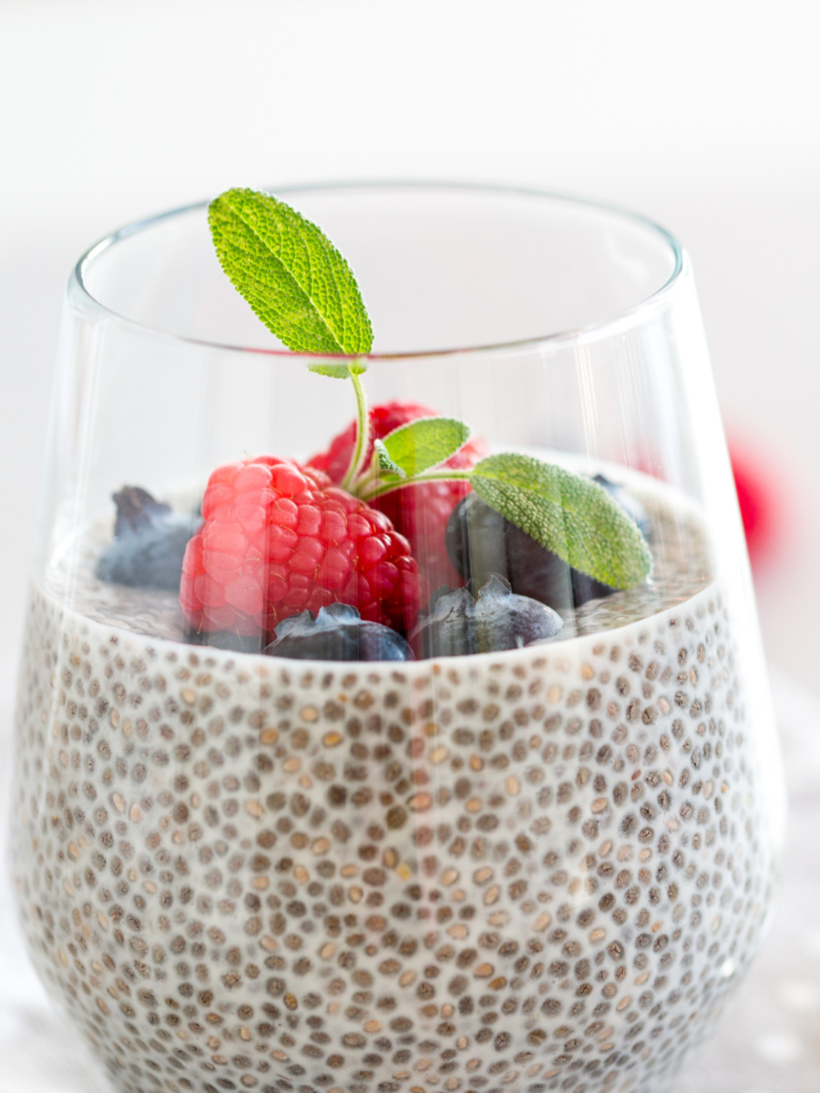 9 Health Benefits Of Chia Seeds | Zoom TV