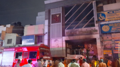 Tamil Nadu: One dead after fire breaks out at jewellery store in Madurai city