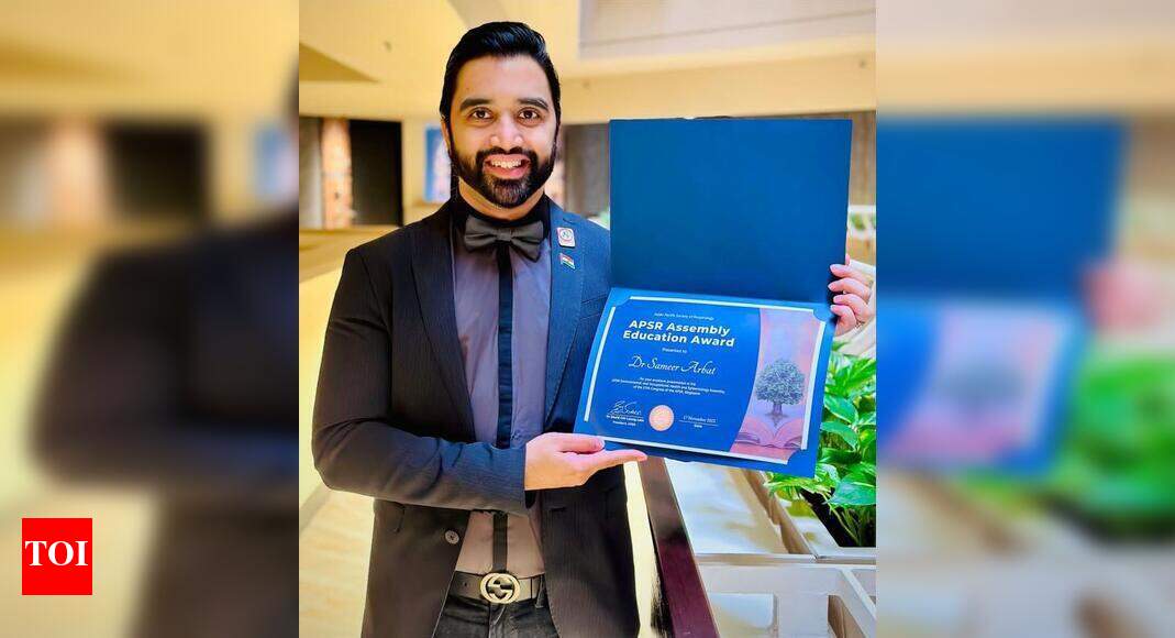 Dr Sameer Arbat gets ‘APSR Assembly Education Award’ in Singapore ...
