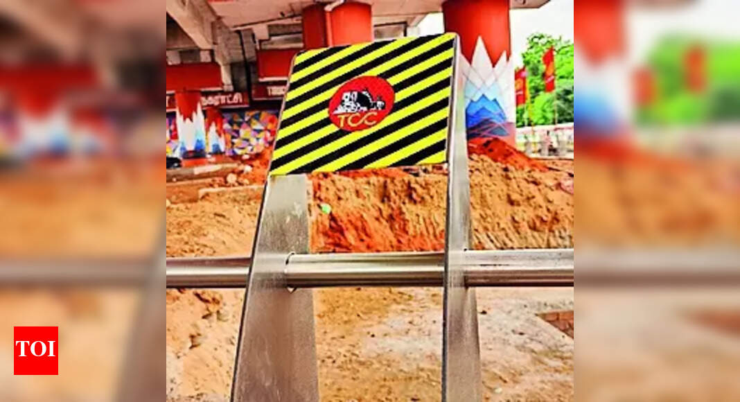 Steel Handrails Sharp Steel Rails Around Tvs Tollgate Flyover To Be