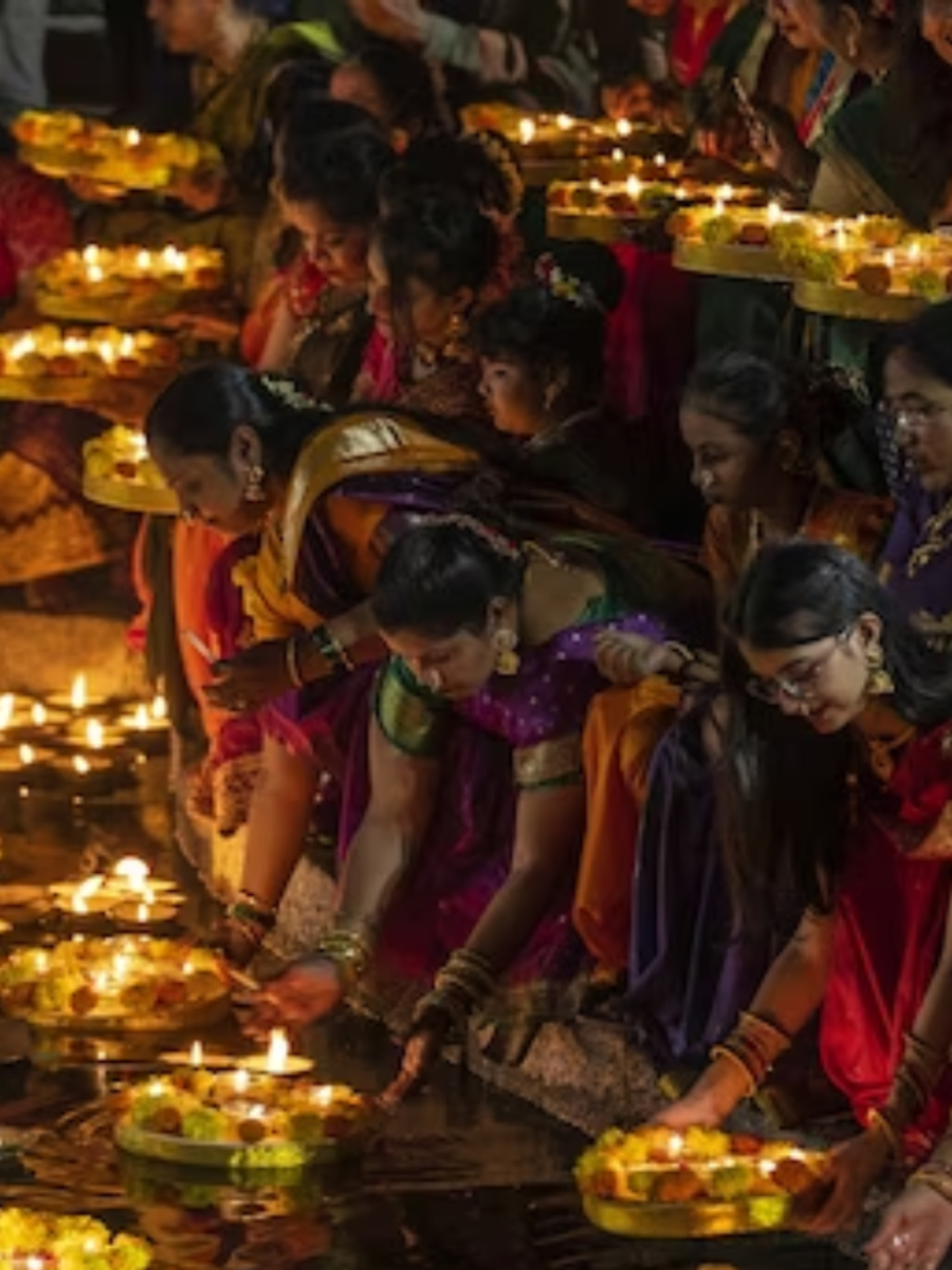 Dev Deepavali Celebrations: Spectacular Pictures From Kashi 