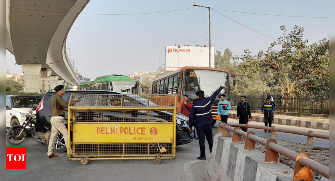 Delhi Pollution Update: Delhi pollution update: Gopal Rai updates on BS3 petrol, BS4 diesel car restrictions under GRAP-III