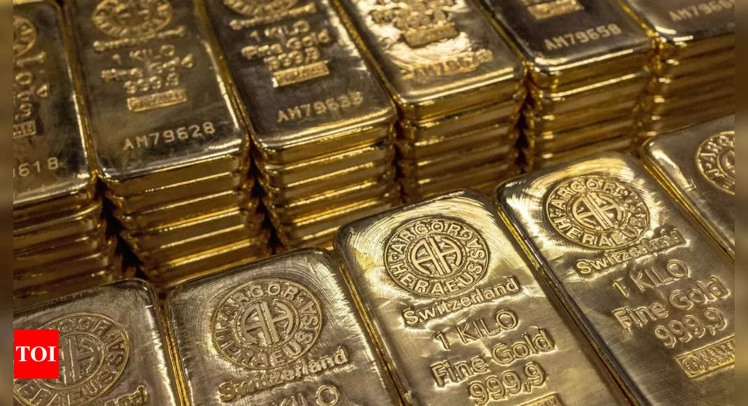 Gold Prices: Gold nears record level in India, at 6-month high globally