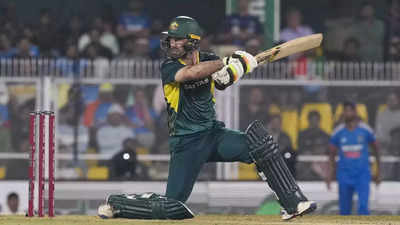 3rd T20I: Glenn Maxwell mayhem keeps Australia alive against India