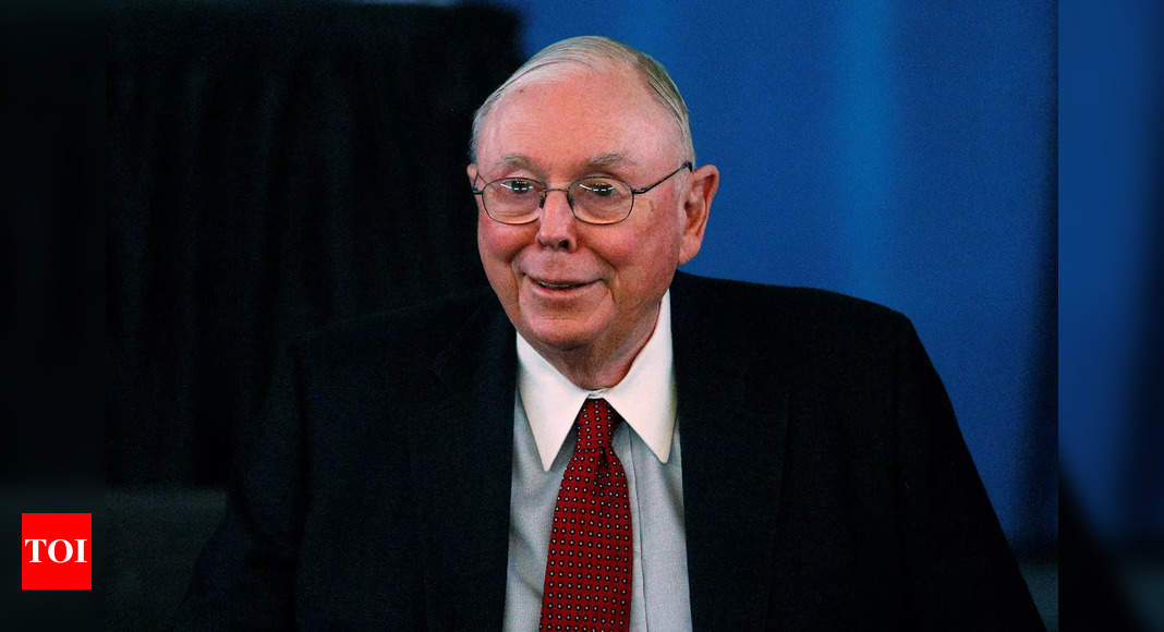 Charlie Munger, who helped Warren Buffett build Berkshire, dies at 99
