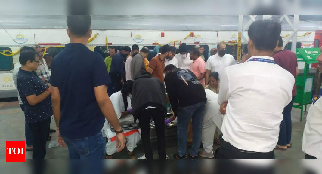 Food Poisoning: 80 passengers on Bharat Gaurav train fall ill due to food poisoning | Pune News