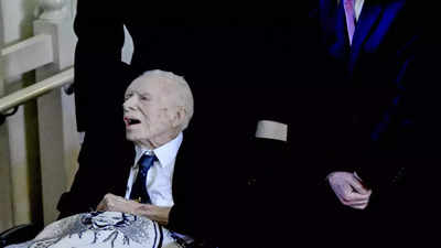 Jimmy Carter: Jimmy Carter, 99, makes rare appearance with presidents ...