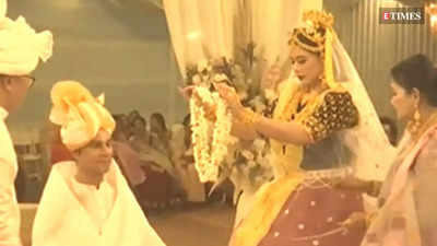 Watch: Randeep Hooda, Lin Laishram turn Manipuri groom and bride