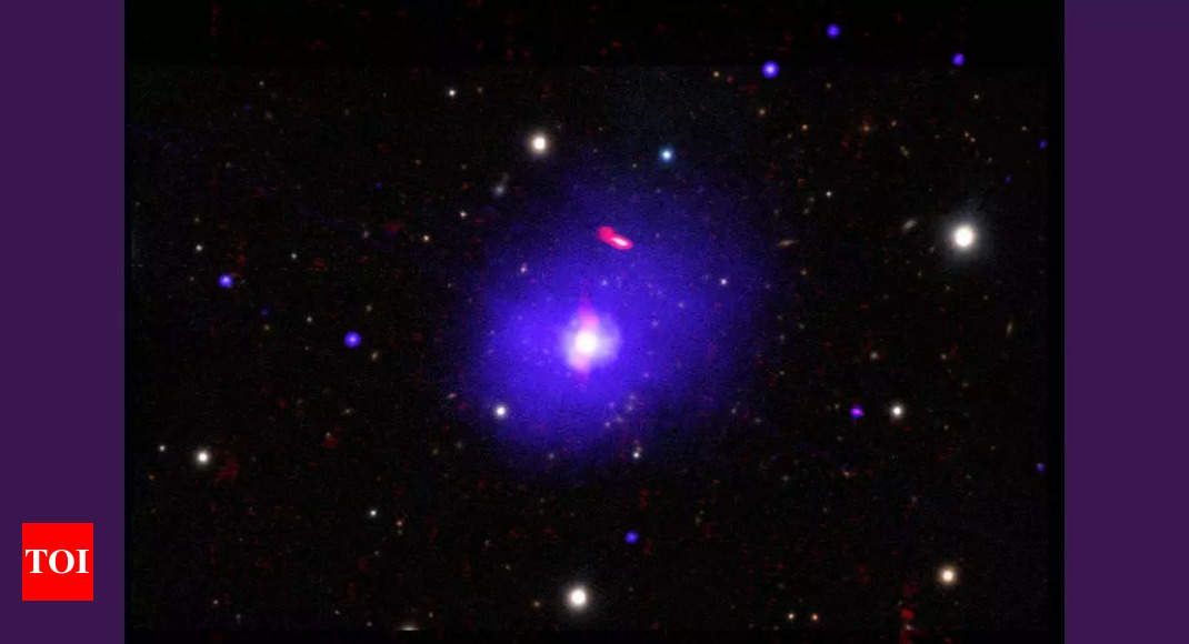 Newly discovered spin of black hole unveils striking space-time phenomenon - IndiaTimes