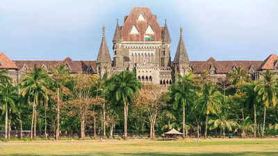 Bombay HC stays compulsory leave order against Cloth Market and Shops Board chairperson Sunita Mhaiskar