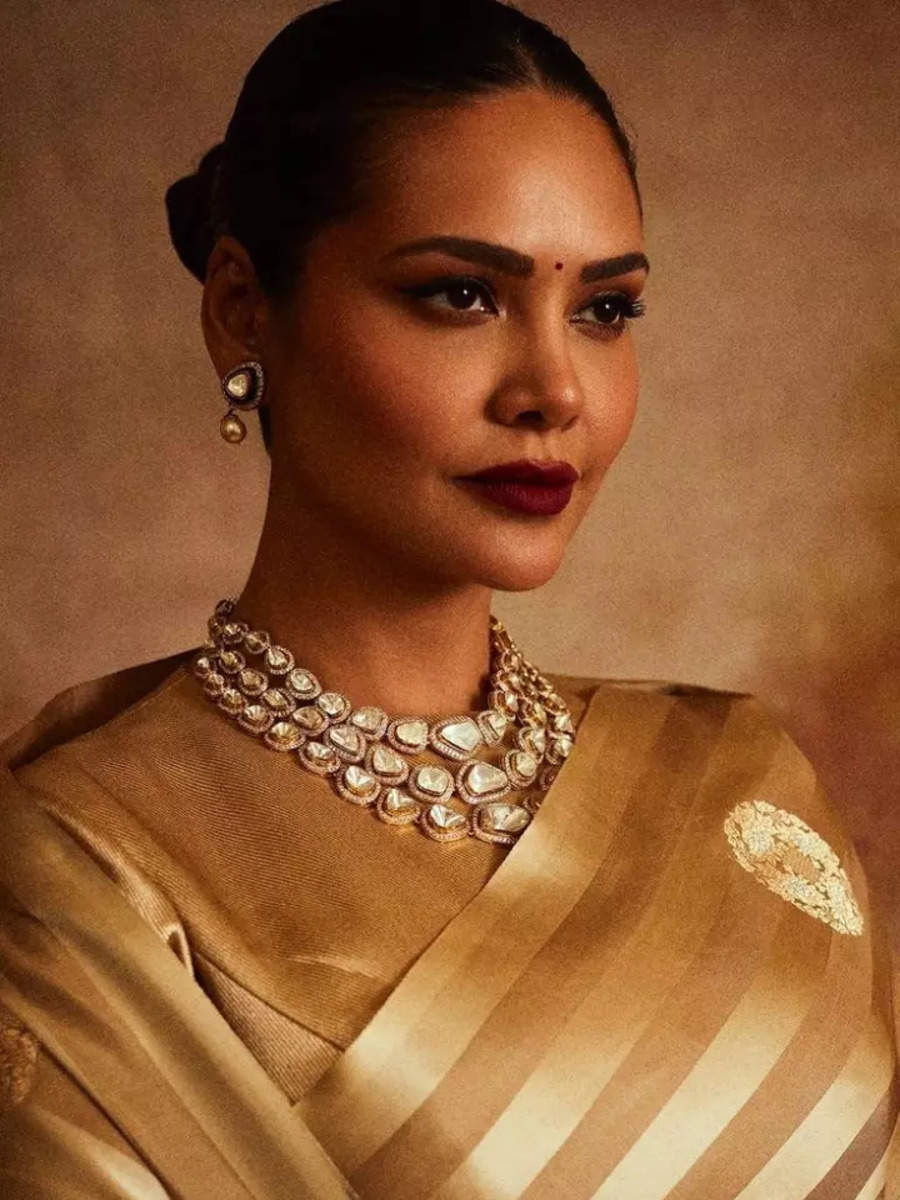 Esha Gupta is elegance personified in golden silk saree | Times of India