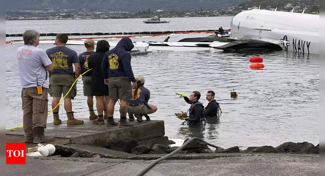 Hawaii: US Navy plans to raise jet plane off Hawaii coral reef using inflatable cylinders