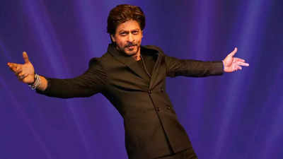 Shah Rukh Khan's heartfelt reply to the fan's query, "Sir, aapke ghar ke baare mein batao kuch?”