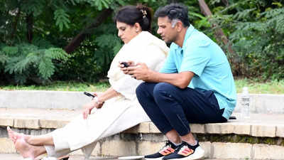 Father and coach! Rahul Dravid takes out time to watch his son Samit in action