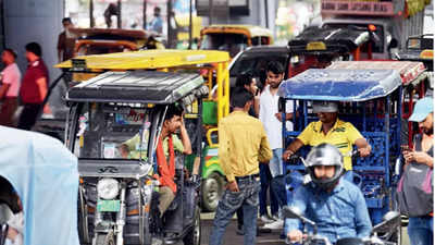 Delhi: 53% rise in e-rickshaws’ road rule violations this year