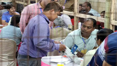Chhattisgarh Assembly polls: Congress leading on six seats, BJP on five seats