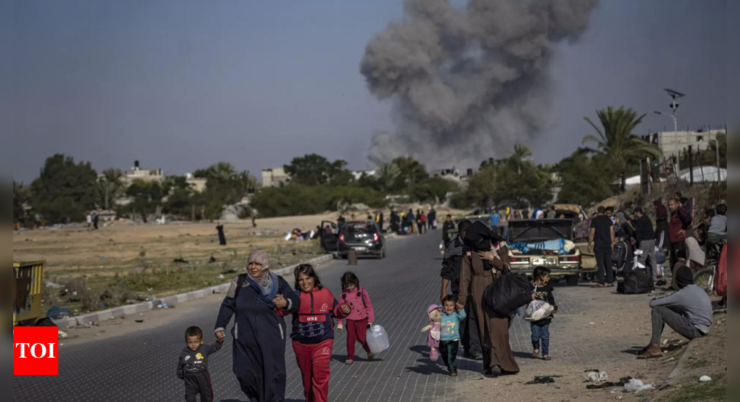 Israel Widens Evacuation Orders As It Shifts Its Offensive To Southern ...