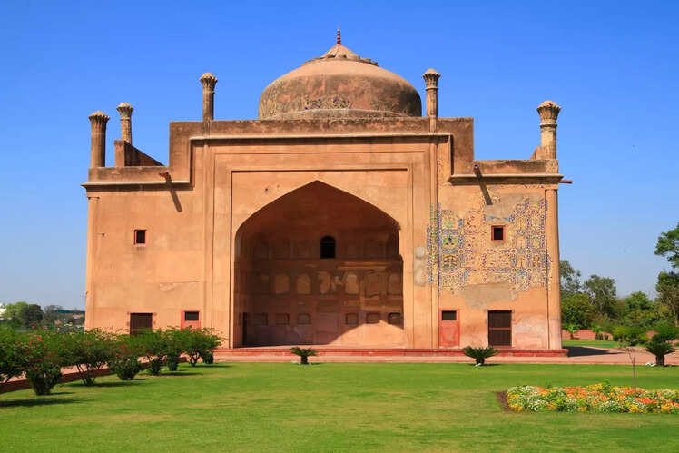 Chini ka Rauza
