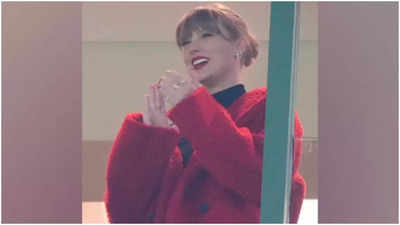 Taylor Swift cheers for Travis Kelce at Packers-Chiefs Game