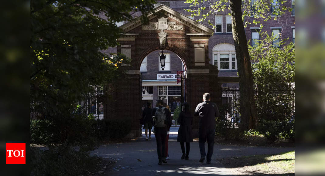 Pourquoi de nombreux anciens font un don de seulement 1 $ à Harvard