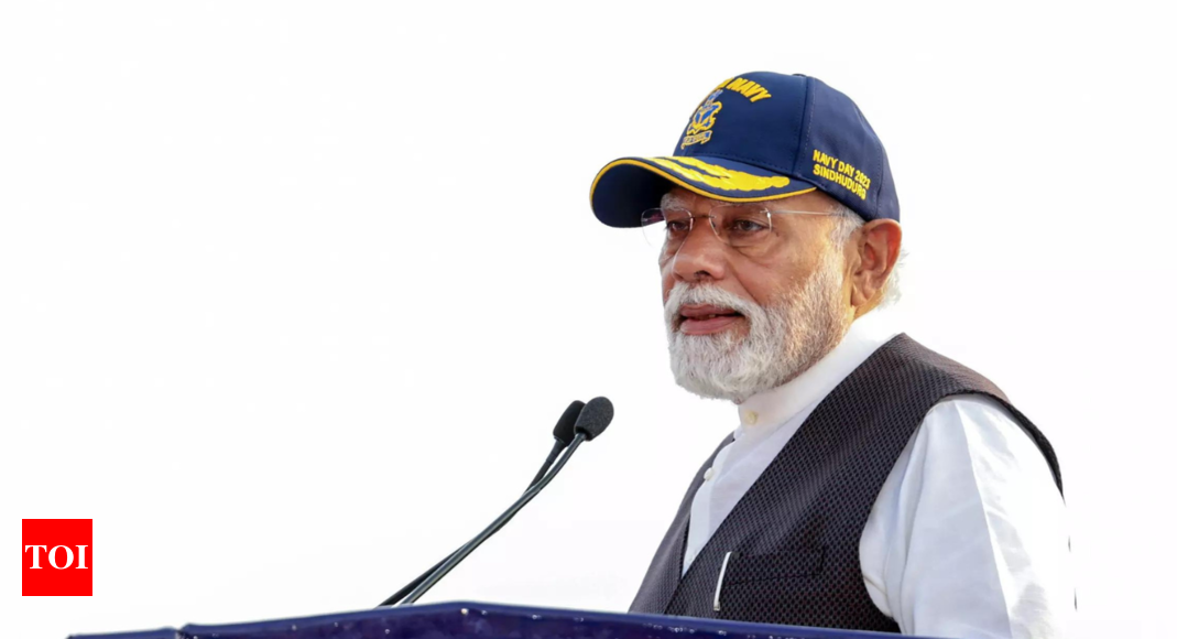 Navy to 'Indianise' non-officer ranks, announces PM Modi – Times of India