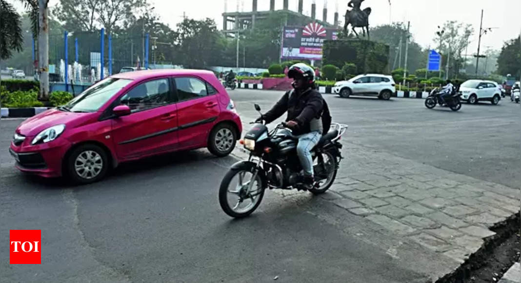 Speed-Breaker: Deadly Speedbreaker Crashes At Shivaji Sq Spark Call For ...