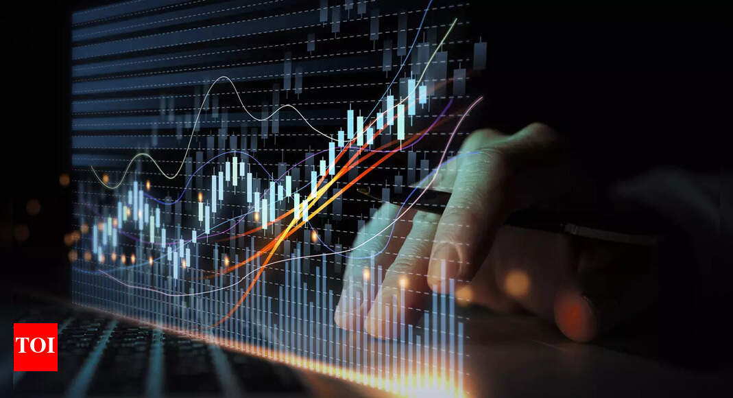 India’s November Services PMI at 1-year low, but outlook for business activity remains bright – Times of India