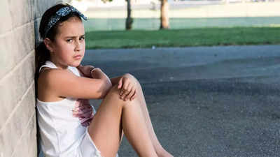 Symptoms of depression seen in children aged 5-9 years
