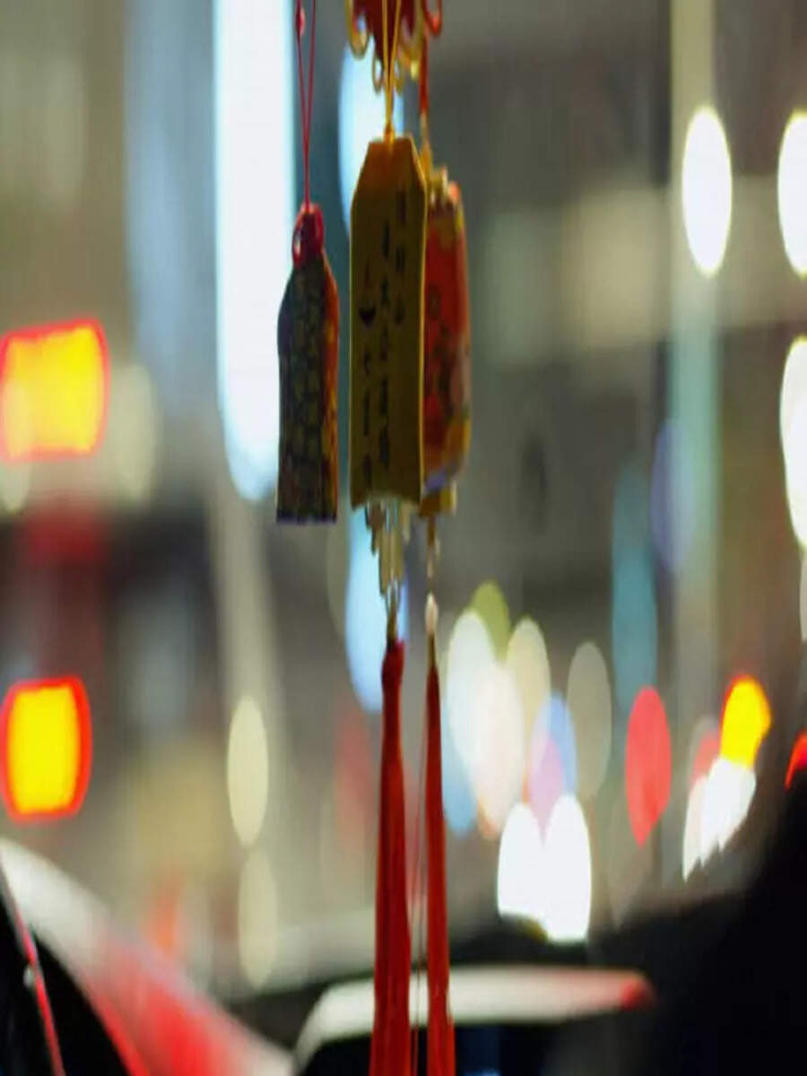 Vastu Tips for Cars Keep These 8 Things in the Car, For Protection and