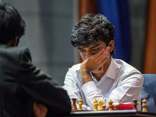 Gukesh D vs Praggnanandhaa R , Tata Steel Masters 2023,tamil chess  Channel,Chess gmes in tamil 