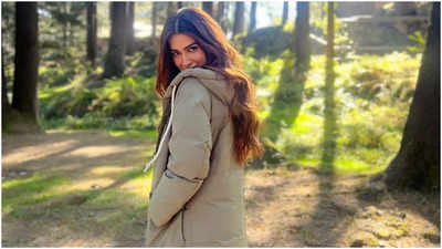 Kriti Sanon wraps a schedule for her production ‘Do Patti’ in Manali; writes “Manali.. You are beautiful!”!