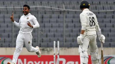 2nd Test: Bangladesh in charge against New Zealand despite bizarre Mushfiqur Rahim dismissal