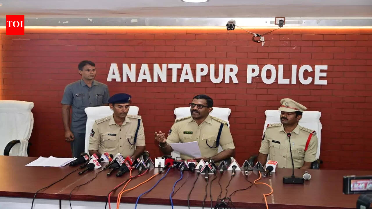 Andhra Pradesh Police crack Anantapur murder case; 11 arrested ...