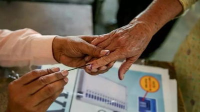 EC launches 'Desh ka form' campaign to boost voter enrollment ahead of 2024 polls