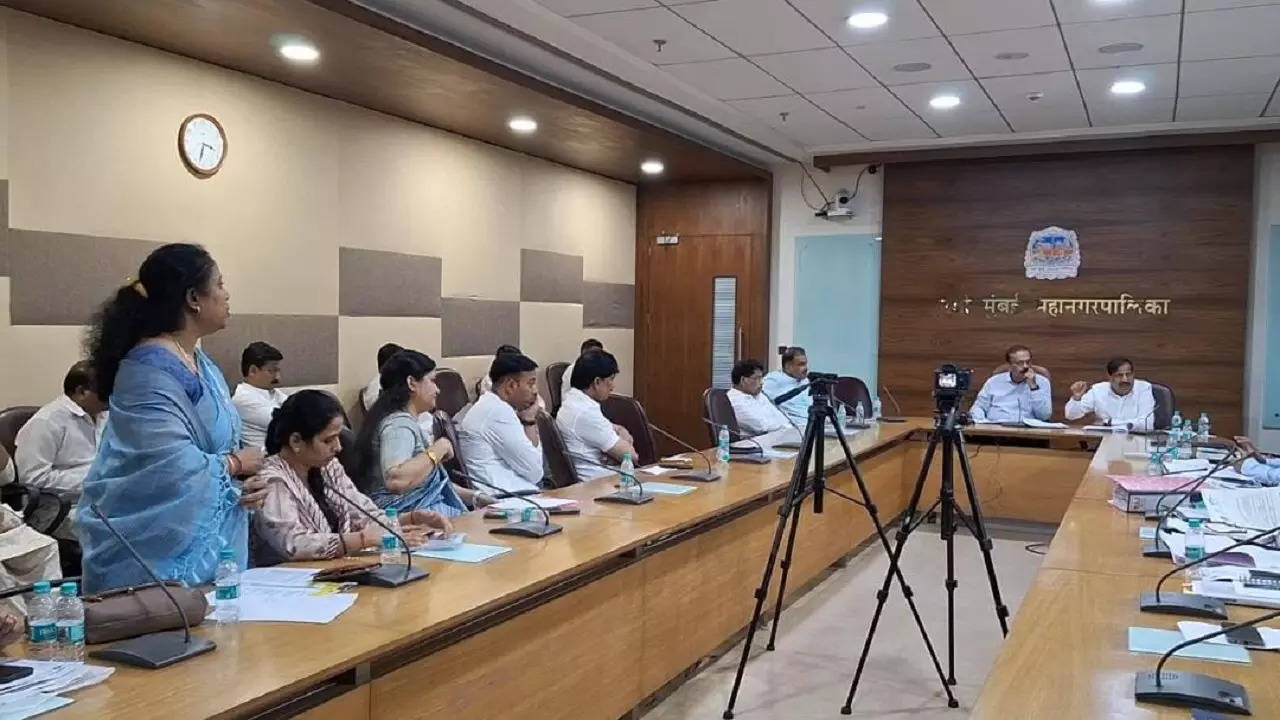 7 hour marathon meeting of BJP MLA with Navi Mumbai civic chief