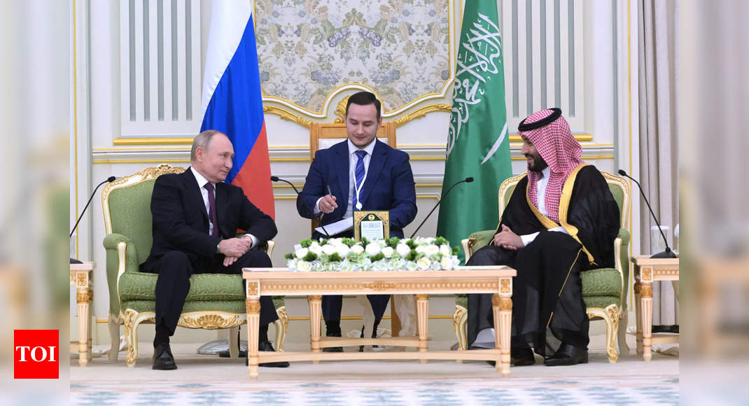 Putin: Putin meets Saudi Crown Prince on rare trip to shore up ties