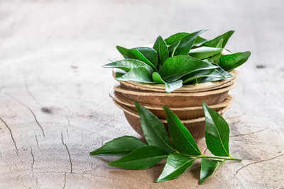 ​DIY curry leaves hair oil recipe to combat hair fall naturally
