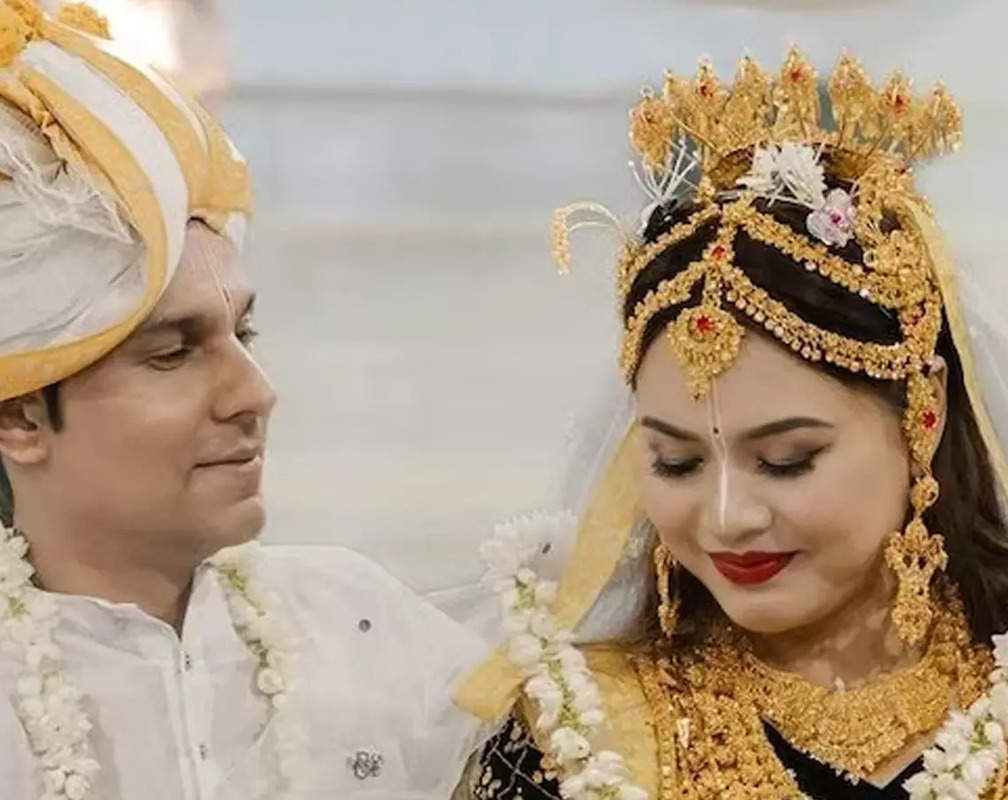 
Randeep Hooda shows glimpse of his dreamy Meitei wedding with Lin Laishram- WATCH IT
