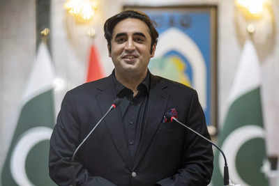 Pakistan: Bilawal Bhutto-Zardari urges Nawaz Sharif to fight polls on 'ideology', not 'with the help of administration'