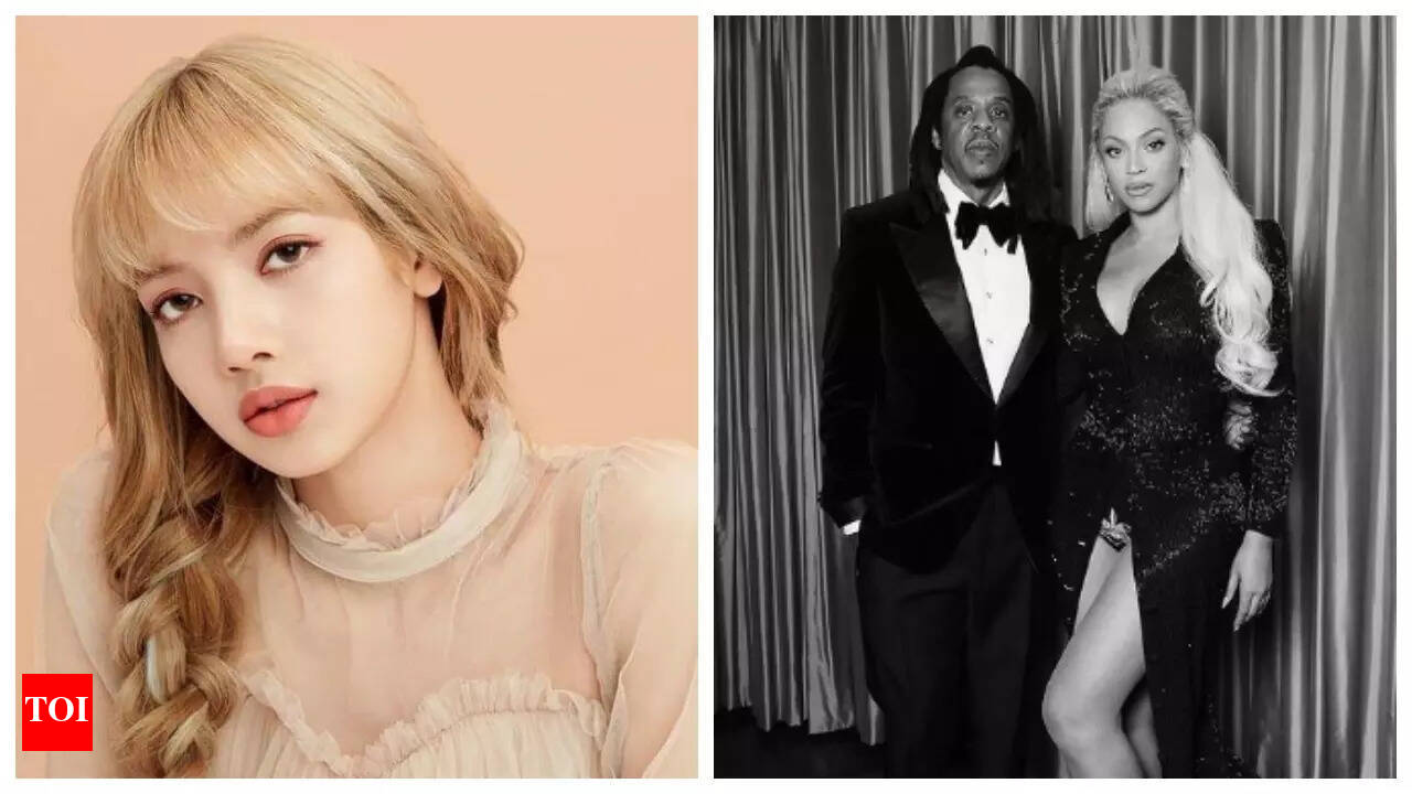 Yigitlarning keng ekranli qora va oq erotik fotosuratlari