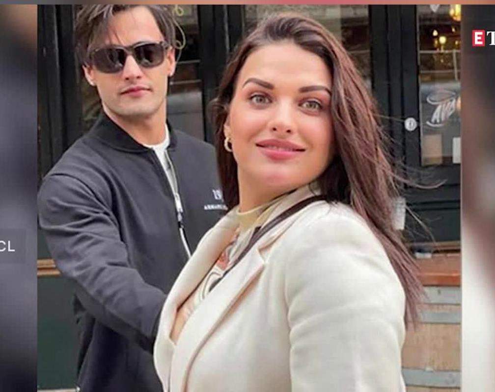 
Himanshi Khurana breaks up with Asim Riaz, stating ‘religion’ as the real reason
